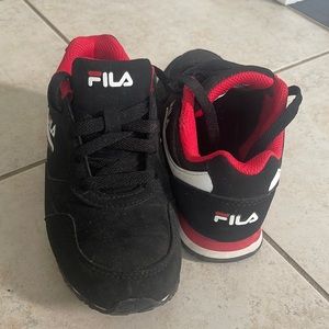 Boys Fula sneakers- size 1 US